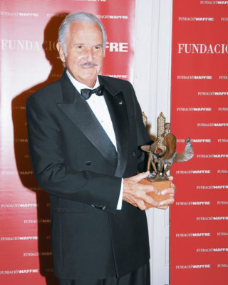 Merecido tributo a Carlos Fuentes
