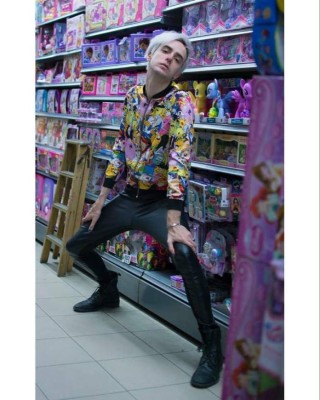 Hijo de Gustavo Cerati se declara gay a través de Twitter