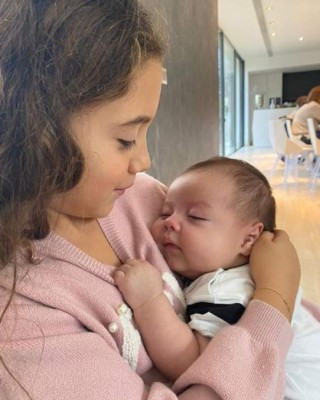 Las tiernas fotos de James Rodríguez junto a su hijo Samuel que enternecen las redes
