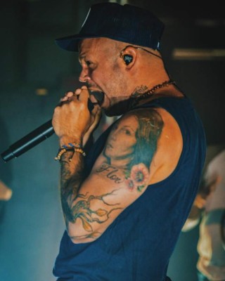 Residente estrenó su nuevo video 'Guerra' como solista