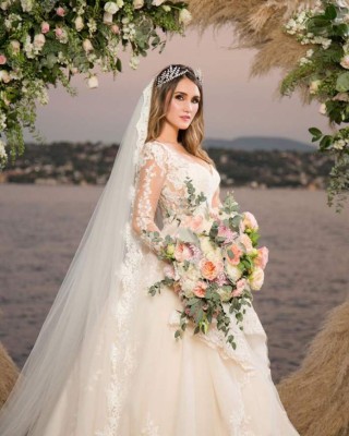 FOTOS: Los tres vestidos de boda que usó Dulce María