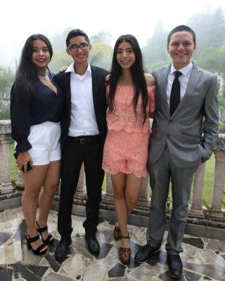 Evento: Emotiva velada matutina de seniors de la Intercontinental School