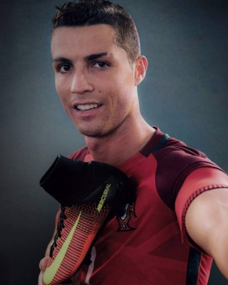 Cristiano Ronaldo no utiliza botas negras por esta insólita razón...