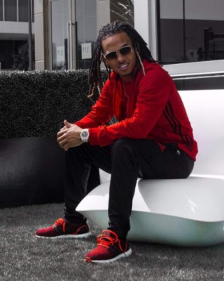 Ozuna pide perdón por golpear con un micrófono a supuesto hondureño