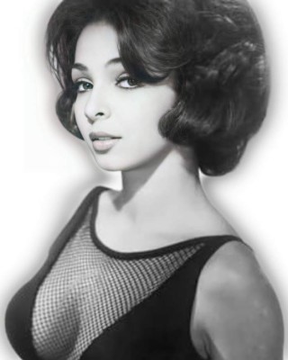 Ana Martín se convierte en 'reina de Twitter' tras publicaciones icónicas de su juventud