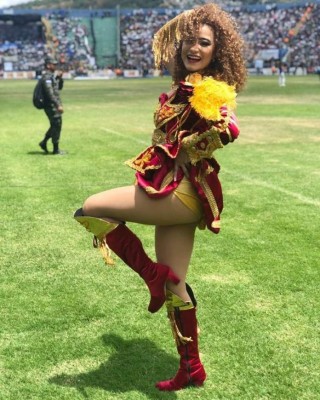FOTOS: Así es la presentadora hondureña que flechó al portero de Marathón, Denovan Torres