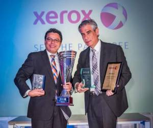 PBS también recibió el reconocimiento Presidents Club, Total Revenue Performance: por haber logrado el mayor rendimiento en ventas de productos y servicios Xerox.