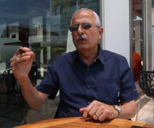 Roberto Zablah, exgerente del SANAA, en la entrevista con EL HERALDO sobre la crisis de agua en la capital.Foto: Alex Pérez/ EL HERALDO