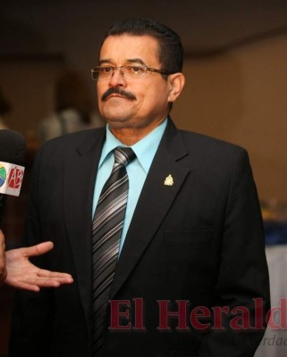 La vida de Alejandro Ventura, exministro de Educación, en 13 imágenes