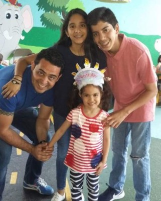 Comentarista deportivo Yanuario Paz presume a sus mellizos en redes sociales