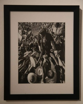 Kennedy es homenajeado en una muestra fotográfica