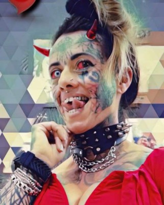 Las espeluznantes imágenes de Carol Praddo, 'la mujer diablo'&nbsp;&nbsp;