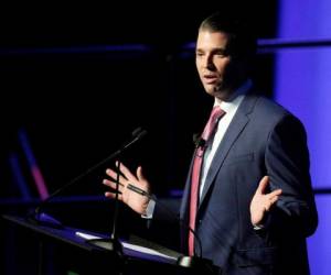 Donald Trump Jr. hablando durante una recaudación de fondos para la Universidad Faulkner en Montgomery, Alabama.