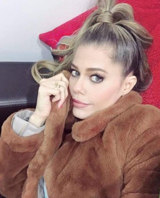 Regia y hermosa, así luce 'la peliteñida' tras 18 años de 'Betty, la fea'