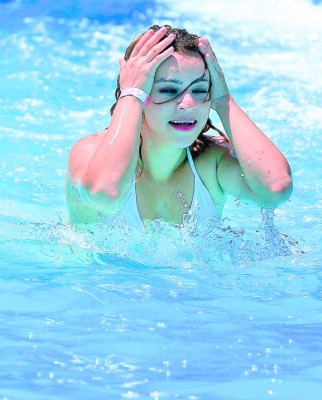 Las sirenas que reciben sol en las playas y balnearios