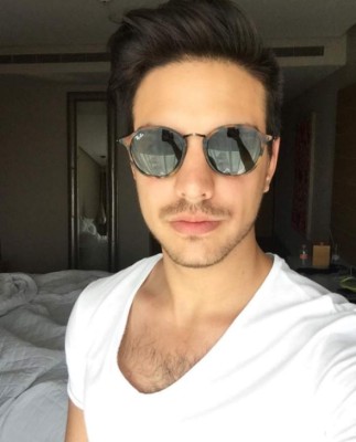 El sensual hijo de Eugenio Derbez se roba el corazón de sus seguidoras