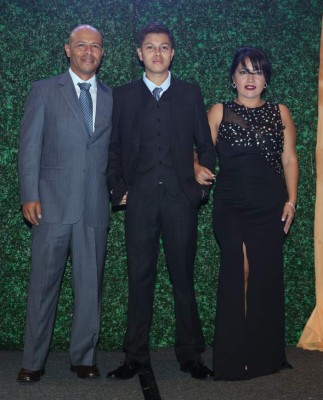 Triunfal fiesta para seniors de la Metropolitan School