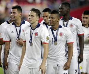 Los colombianos recibieron la presea del tercer lugar de la Copa América, luego de haber derrotado al anfitrión, foto: AP.