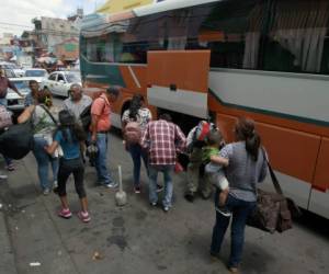 Las empresas de buses interurbanos aseguran estar listas para atender a los viajeros. Foto: Alejandro Amador/EL HERALDO.