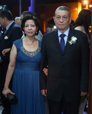 Emotivo intercambio de votos matrimoniales