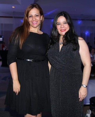 Selectos invitados disfrutaron de glamurosa pasarela