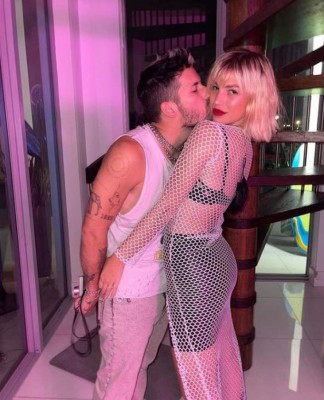 Dos ceremonias y una locación secreta: Así fue la boda de Stefi Roitman y Ricky Montaner (FOTOS)