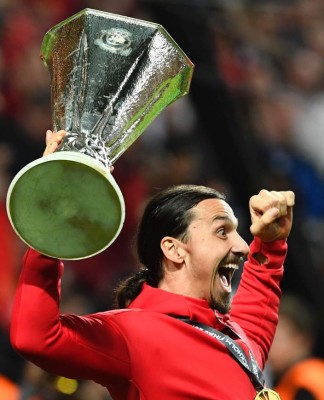 El polémico cartel de un fanático del Manchester United para Zlatan Ibrahimovic