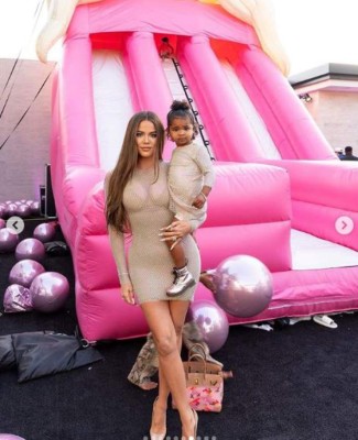 FOTOS: Así fue la fiesta de cumpleaños de Khloé Kardashian en plena pandemia