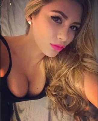 Novia de Alan Pulido muestra su gusto por las armas de fuego