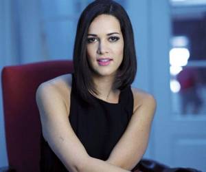 Monica Spears era joven actriz y exreina de belleza Venezolana, el día de su muerte se encontraba en un viaje de turismo, en su país natal, con su familia (esposo e hija) fueron asesinados en un intento de salto.