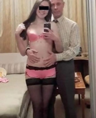 Filtran fotos prohibidas de un profesor con su alumna