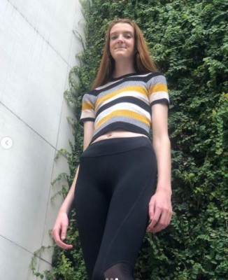 Maci Currin, la mujer con las piernas más largas del mundo