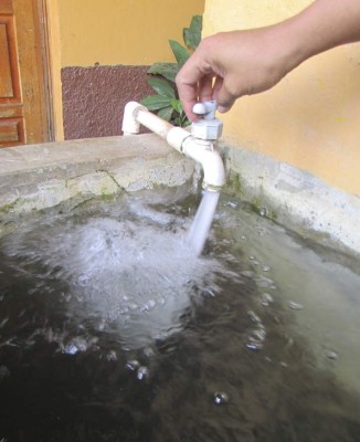 Ejecutan millonario proyecto de agua y saneamiento en oriente