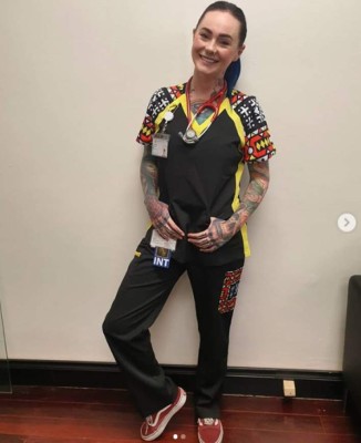 FOTOS: Así es Sarah Gray, 'la doctora más tatuada del mundo'