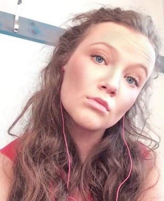 Beata, la hermosa hermana menor de Greta Thunberg que solo quiere cantar