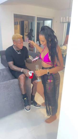 Shanee Mclaughlin, novia de Romell Quioto, deslumbra con fotos en la playa