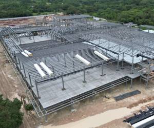 Los entes contralores investigan 25 contratos del hospital que se construye en Santa Bárbara.