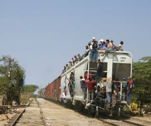 Foto de archivo. Miles de indocumentados cruzan México rumbo a EUA.