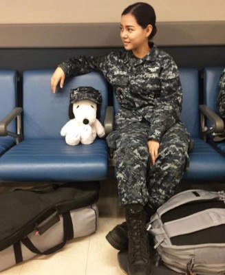 Creativa, guapa y militar: así es Bella Poarch, la sensación de TikTok