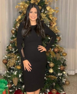 Samantha Velásquez, reluciente y estilizada, al regresar a la TV tras embarazo (FOTOS)