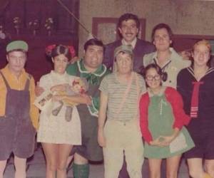 Una foto del recuerdo de los personajes de El Chavo del 8 en la vecindad. (Foto: Instagram El Chavo del 8)