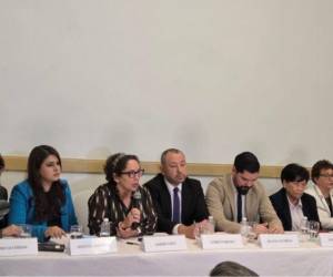 Los juristas presentaron un análisis que señala fallas institucionales y riesgos para el proceso democrático en Honduras.