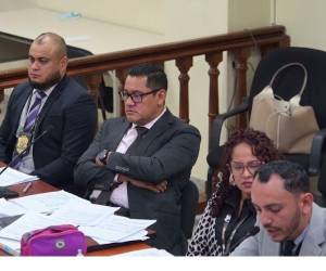 Algunos de los funcionarios del Ministerio Público despedidos, durante el juicio contra Alexander Ardón por el delito de lavado de activos.