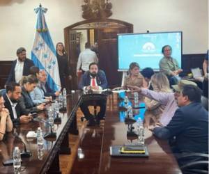 La extinta Comisión Permanente del Congreso Nacional, cuyos exintegrantes son investigados por el Ministerio Público por su actuación en la emisión del Decreto 58-2025.
