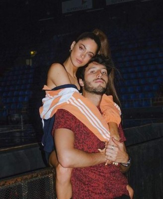 FOTOS: Las parejas de famosos que hallaron el amor este 2019