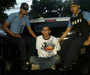 Uno de los pandilleros detenidos este jueves durante operativos en Chamelecón.