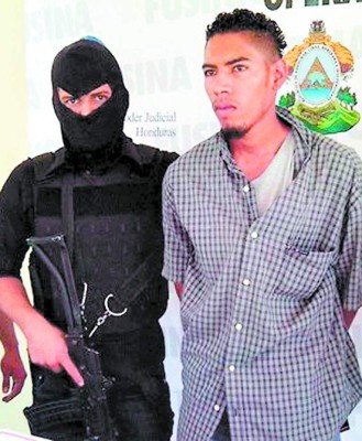 Capturan a marero acusado de asesinato