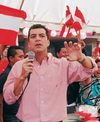 Elvin Santos lanzará candidatura en enero