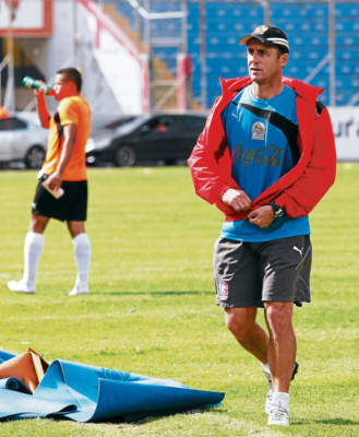 Solo espera a su rival..., dice Danilo Tosello