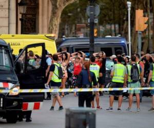 Cientos de personas están aterrorizadas por el atentado en Barcelona.